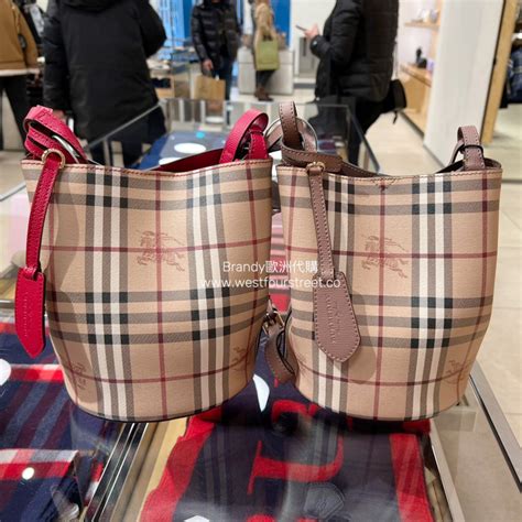 burberry handbags outlet store|burberry factory outlet online.